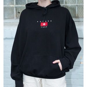 Brandy Melville Christy Suisse 1984 Hoodie